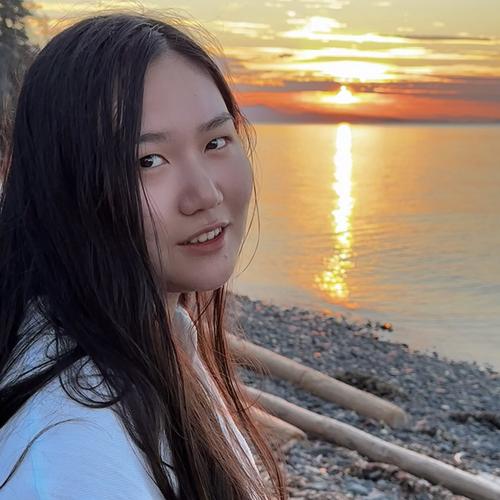 Photo of Emily Li