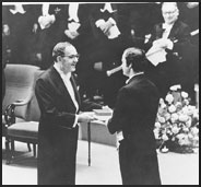 Herbert Simon receives Nobel Prize for Economics, 1978