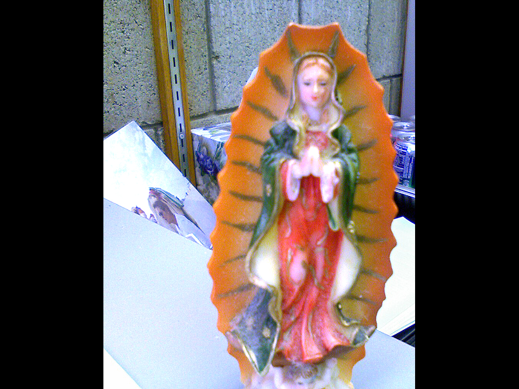 One Pausch admirer sent a statue of the Virgin Mary. Although raised Presbyterian, Pausch attended a Unitarian church near the CMU campus, and preferred to keep his faith private. 