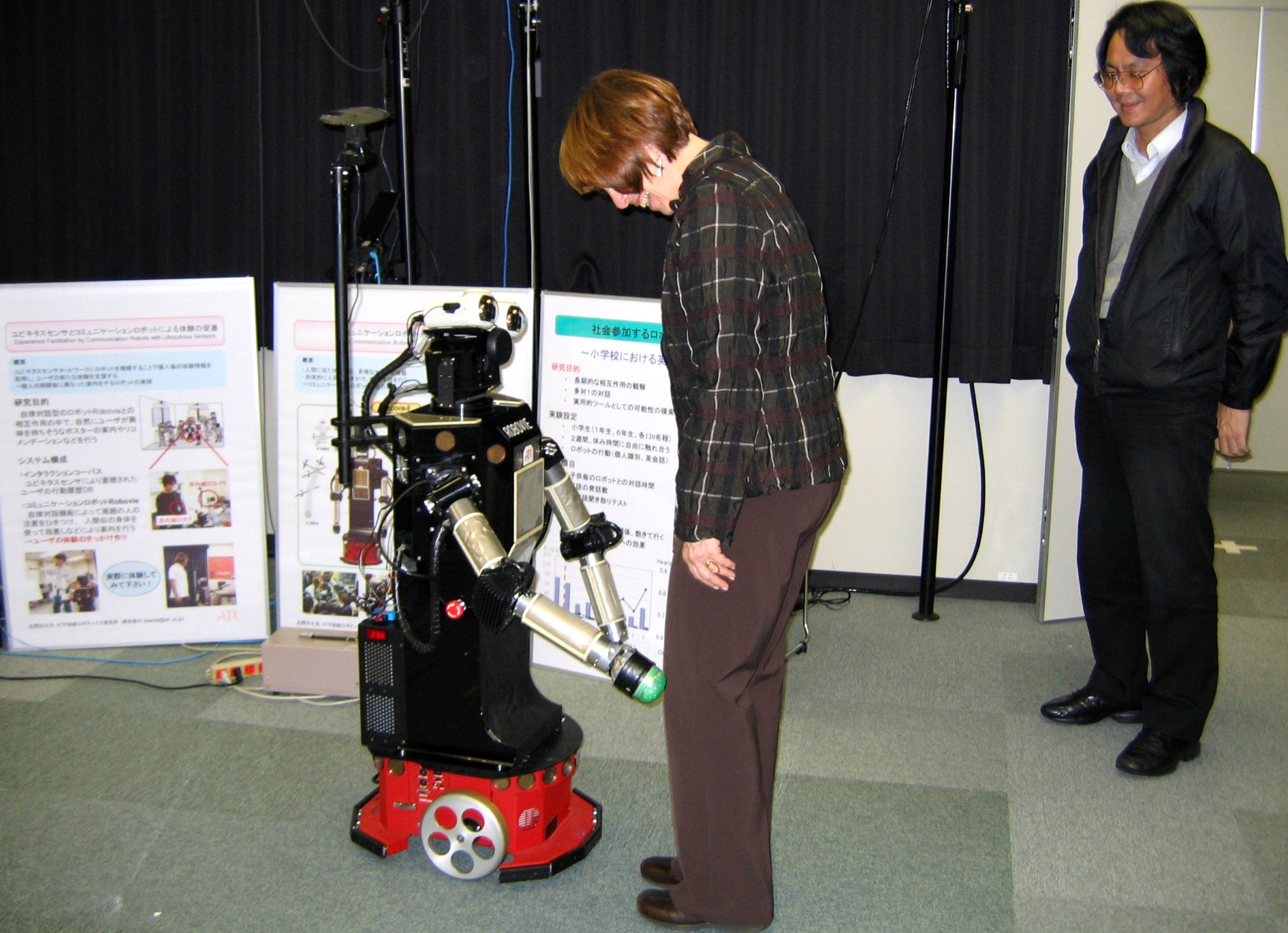 Robovie, Sara Kiesler, and Hiroshi Ishiguro, at Japan's Advanced Telecommunications Research Institute